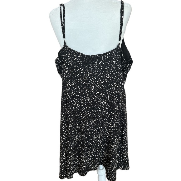 Forever 21 Plus Black Dotted Sundress - Picture 3 of 12